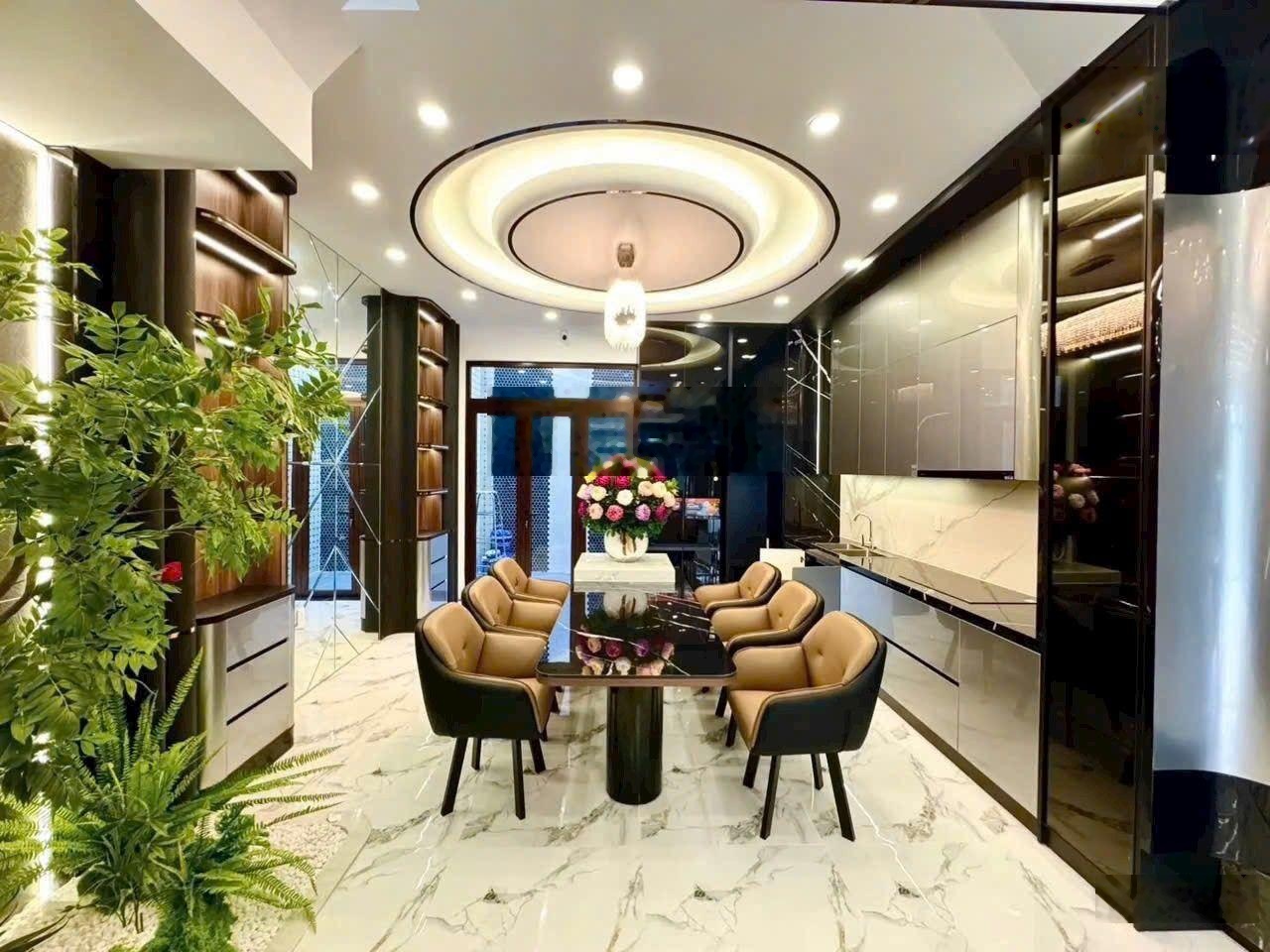 Nhà mới 4 lầu sân thượng mặt tiền đường số phạm hữu lầu, quận 7