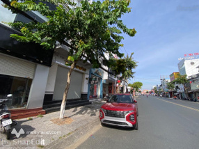 Cho thuê nhà mặt tiền vị trí đẹp đường Nguyễn Trung Trực, Phường Vĩnh Lạc Cũ, Rạch Giá, Kiên Giang