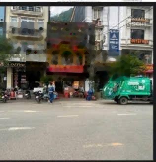 Chính chủ cần bán 01 lô đất đường N1 cổng chợ Sapa _ Lào cai Vị trí : đối diện chợ đêm sapa