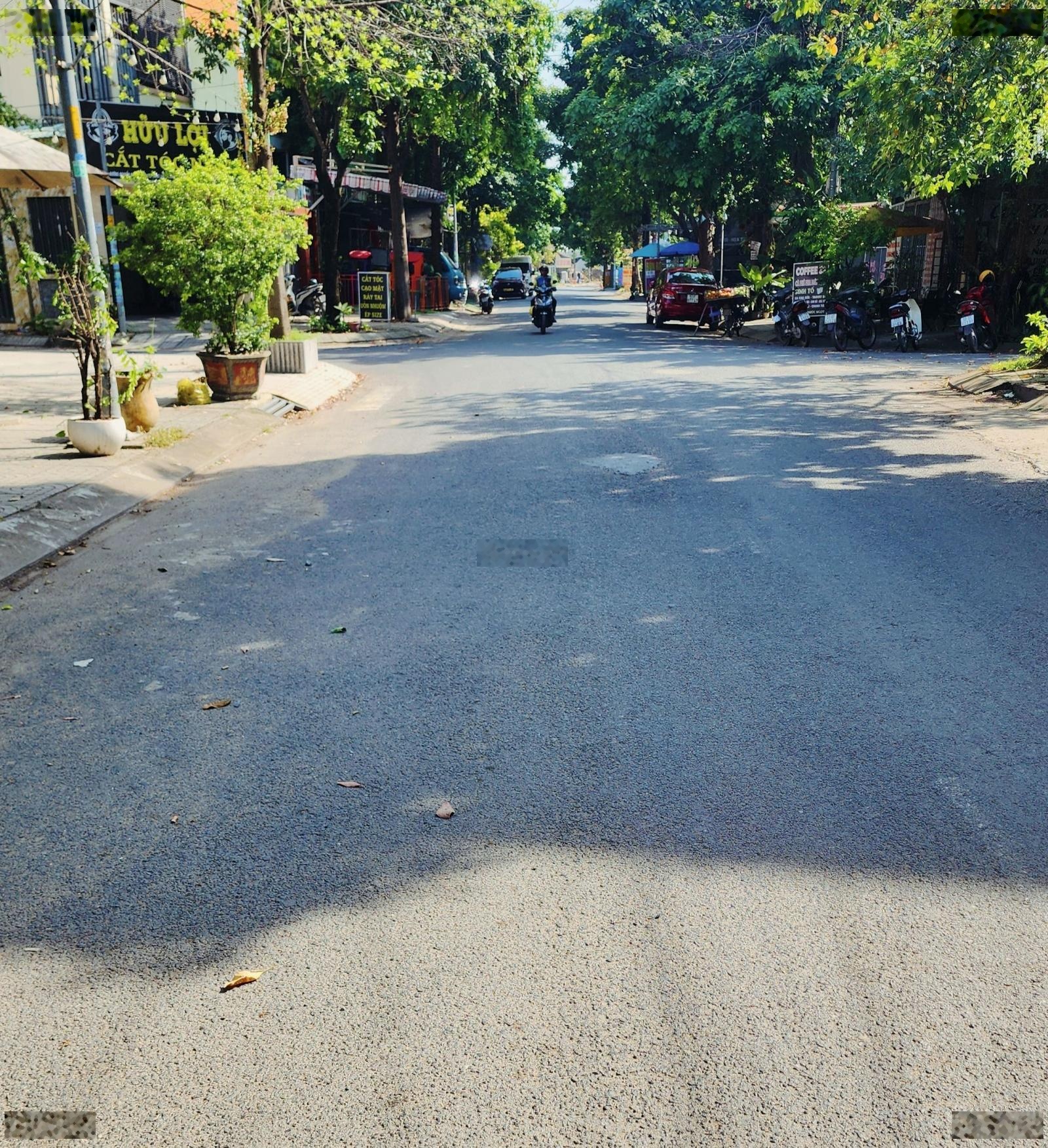 Lô đất vuông vứt, 68m2, hẻm xe hơi, Võ Văn Hát, Q9. Chỉ 3.6 Tỷ Thương Lượng