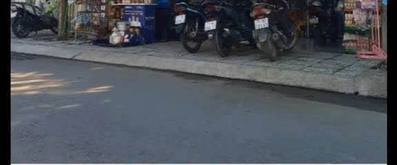 Nhà kinh doanh sầm uất, nở hậu đón tài lộc, giá tốt chốt gấp