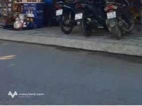 Nhà kinh doanh sầm uất, nở hậu đón tài lộc, giá tốt chốt gấp