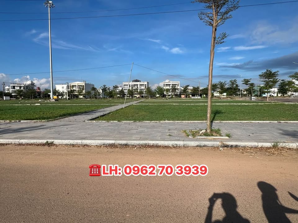 Bán đất mặt tiền Đông Bàn Thành - An Nhơn, Bình Định, 85m2, hướng Đông, giá 1.0x tỷ