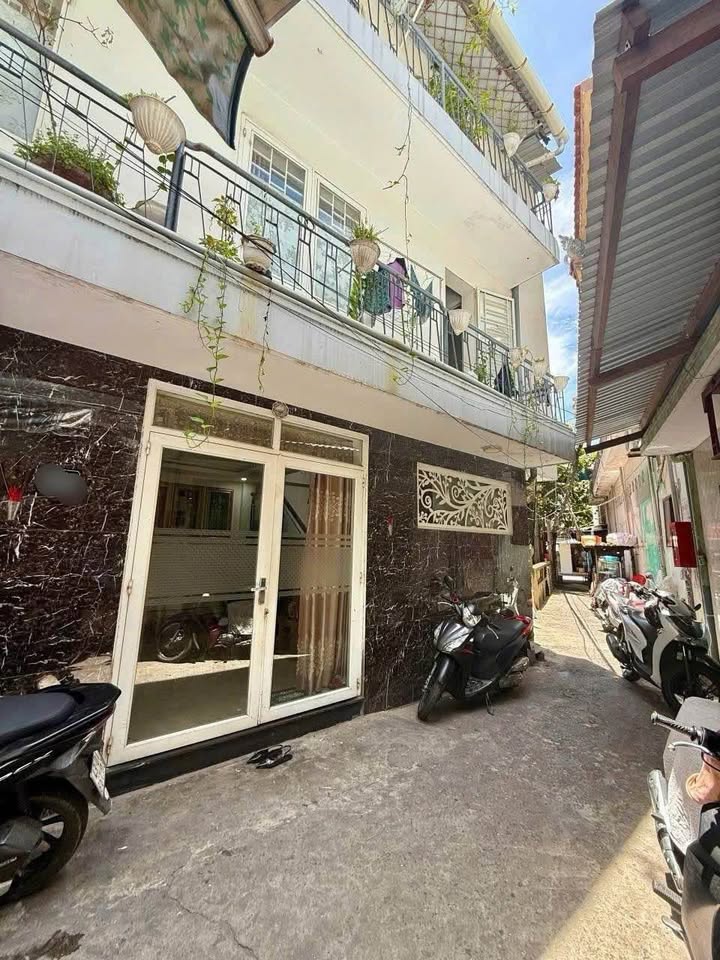 Nhà 3 tầng ngang 8m sát hồ Hàm Nghi, Đà Nẵng - Nhỉnh 3 tỷ