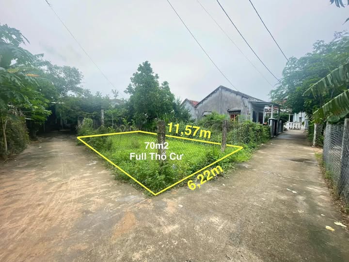 Đất góc 2 mặt tiền, giá hời hơn 500 triệu, Phú Yên ơi