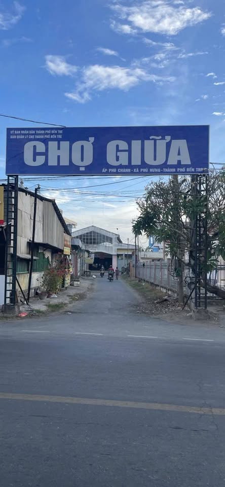 Nhà 2 mặt tiền chợ giữa, Bến Tre - Giảm sâu, cơ hội vàng