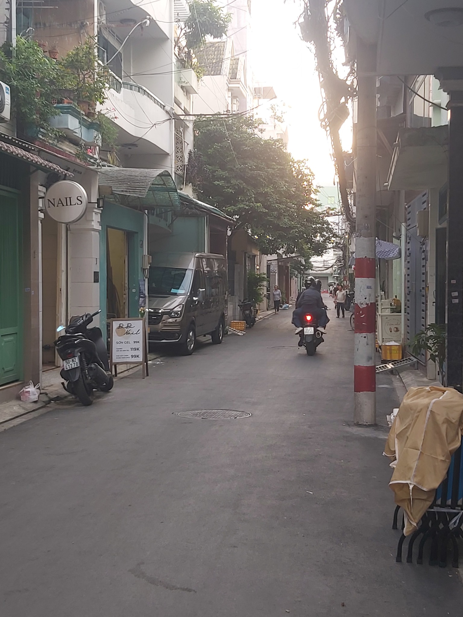 Chấn động, nhà hẻm xe tải Nguyễn Thị Nhỏ, 5x14m, chỉ hơn 9 tỷ