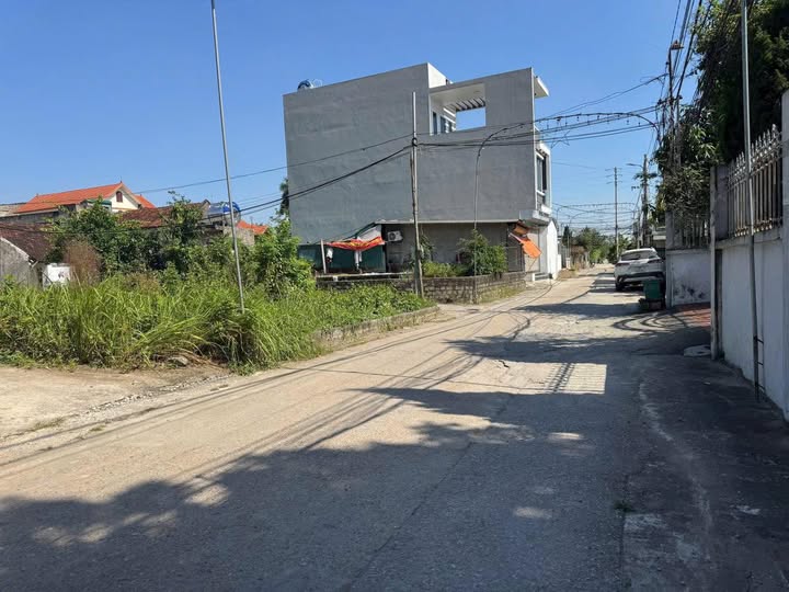 Đất vàng góc phố, nở hậu tài lộc, ô tô vi vu Thường Tín