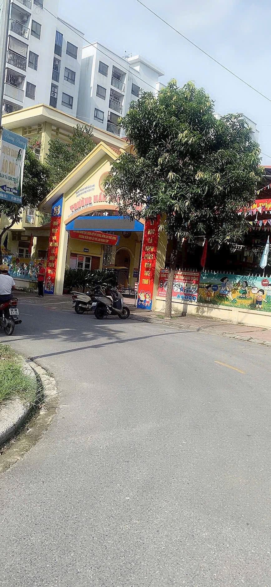 Bán lô góc 2 mặt tiền cực đẹp tại Lê Lợi, Bắc Giang