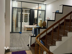 Nhà 3 tầng mặt tiền Nguyễn Hoàng, Đà Nẵng, kinh doanh gì cũng ngon