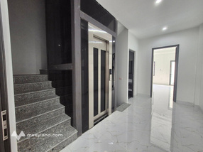 Cần bán tòa văn phòng tại phố Thanh Đàm, vị trí đắc địa với mặt ngõ ô tô tránh, 120m2, giá 21,9 tỷ