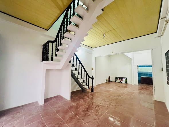 Nhà 2 mặt tiền kinh doanh, vừa ở vừa tạo dòng tiền ổn định tại Long Hương