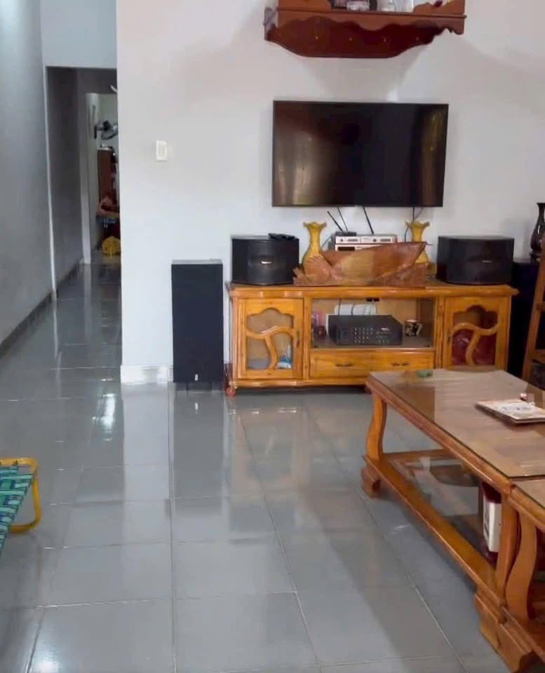 Nhà mặt đường Lương Thế Vinh, phường Nguyễn Trãi