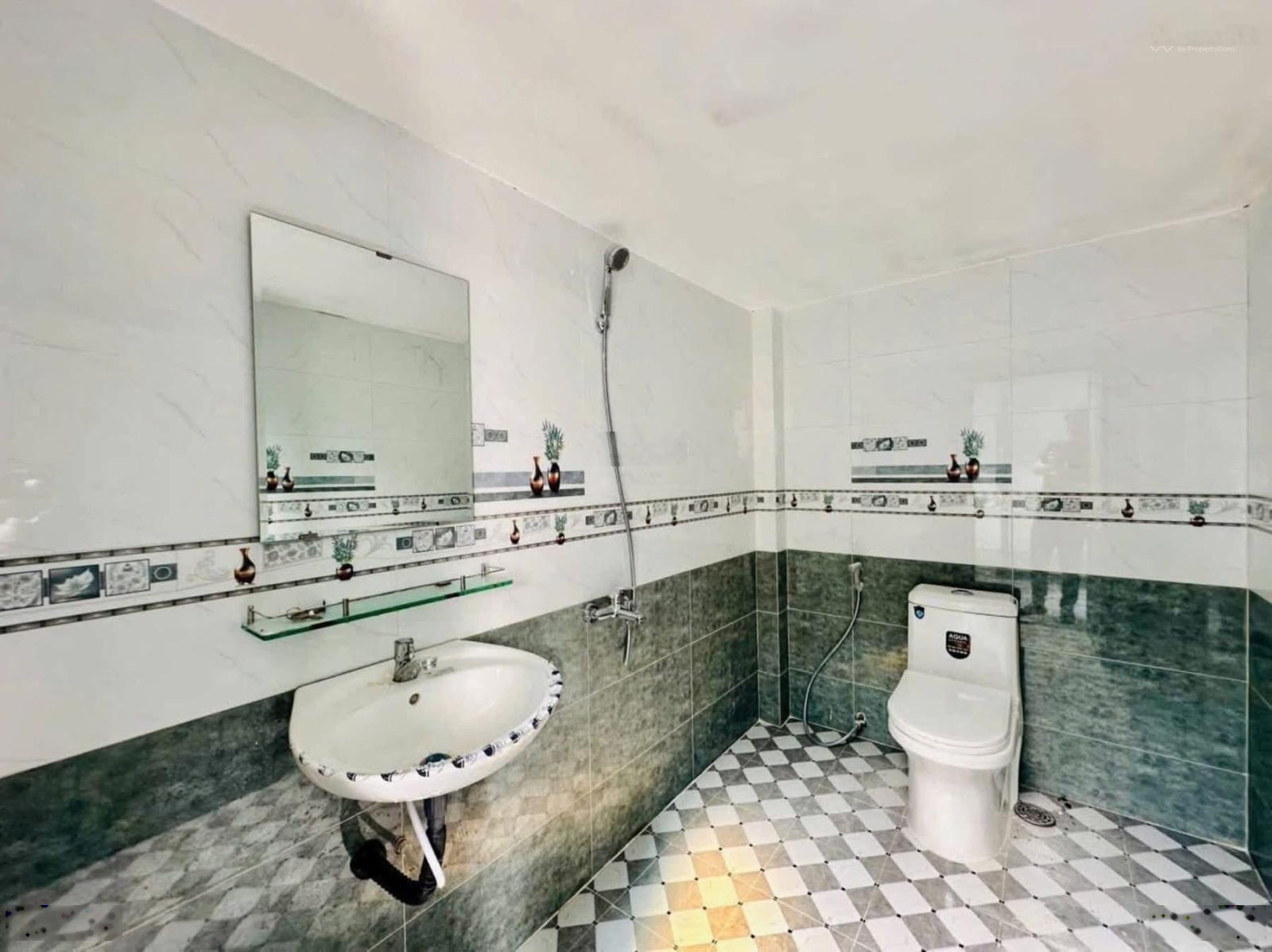 Bán nhà riêng tại Văn Thân, Phường 8, Quận 6, TP. HCM, hẻm xe hơi, 50m2, 2lầu SHR