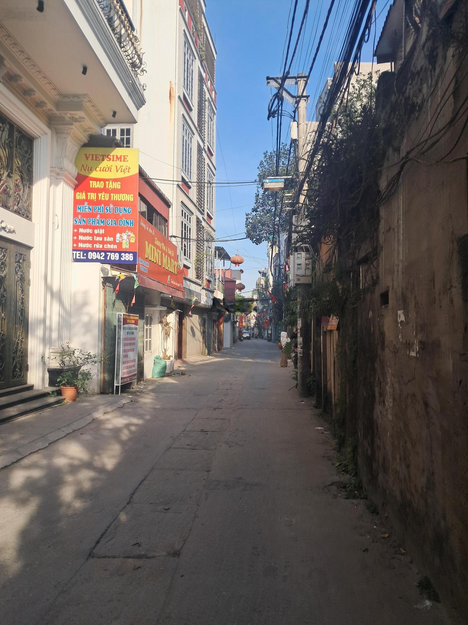 Bán đất tặng nhà c4 diện tích 65m trục kinh doanh.