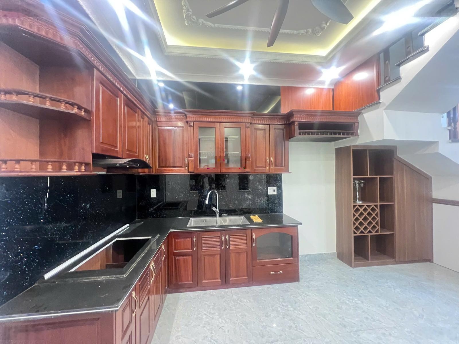 Gia đình chuyển Hà Nội Cần bán nhà mặt ngõ 261 đường Trần nguyên Hãn - Lê Chân - HP