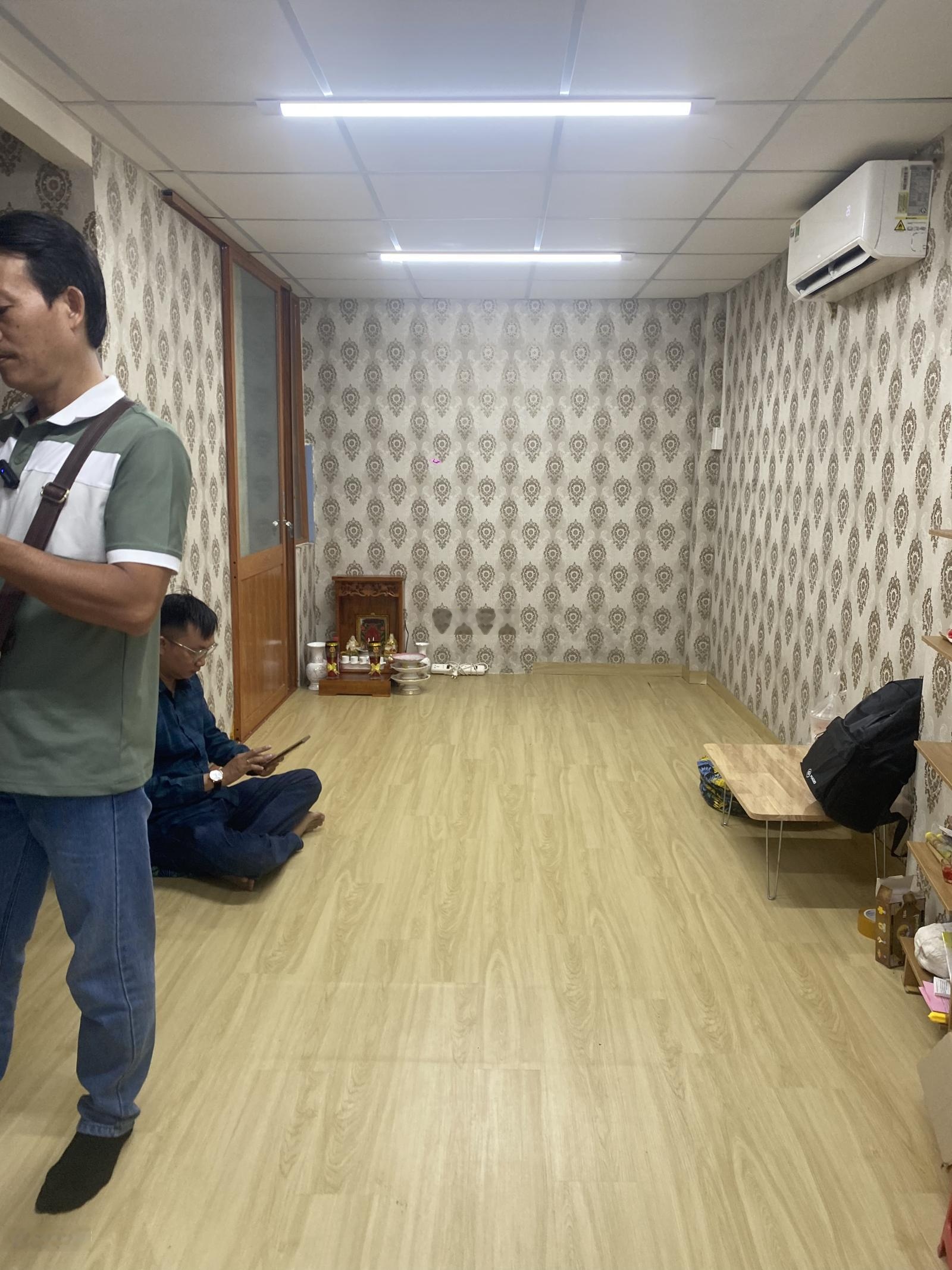 Hiếm có - 27m2 - hxh - shr + hoàn công - chủ ngộp bank - bán chưa đến 2 tỷ - phù hợp gđ nhỏ