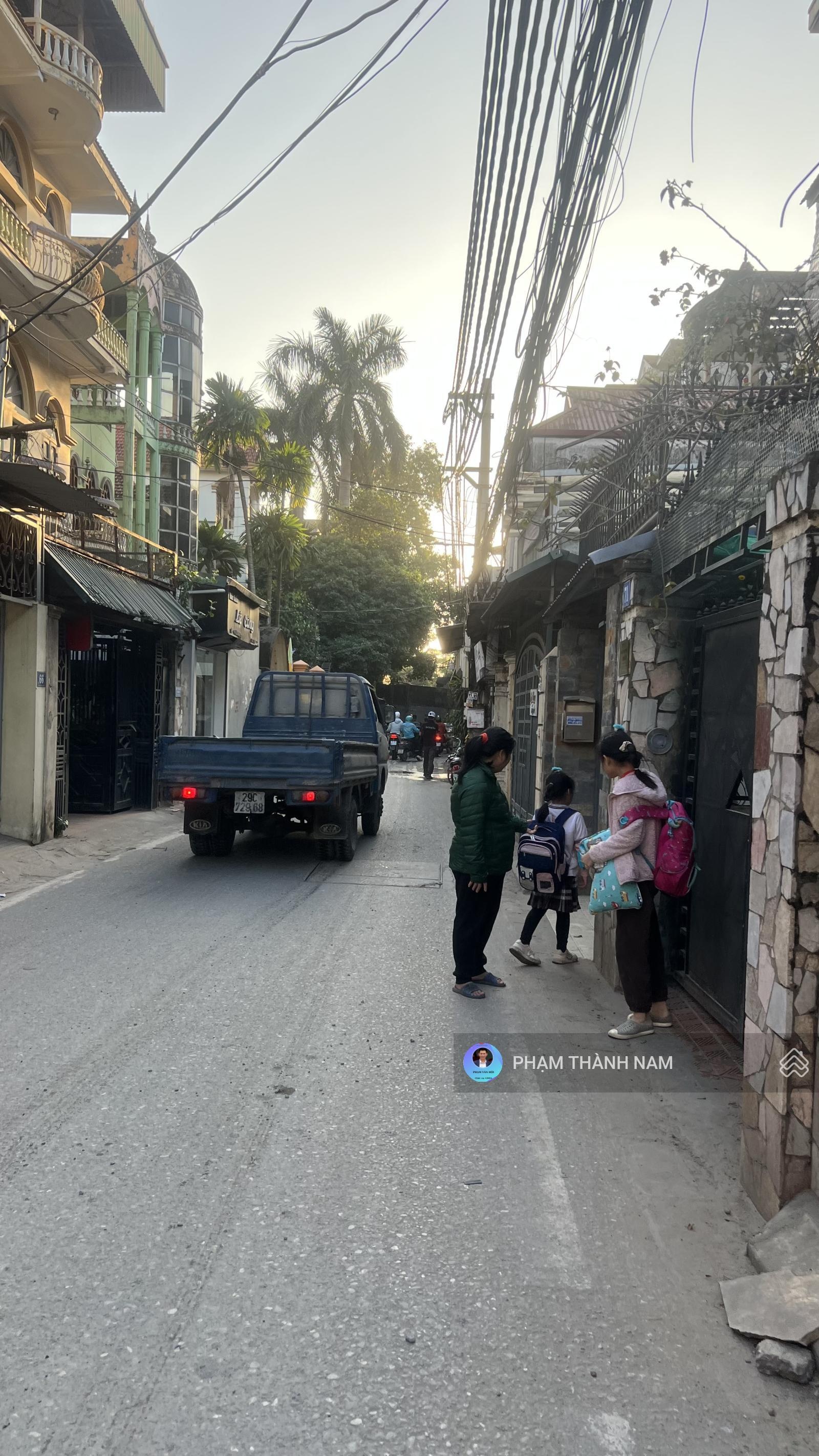 Bán 2 lô đất ngõ phố Tứ Liên Tây Hồ Hà Nội lô 1: 56m, lô 2: 54m, mặt tiền 4.5m, giá 22 tỷ/2 lô