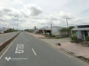 Bán đất 8200m2 bao gồm nhà xưởng 4200m2 mặt tiền DT 830 gần ngã tư QL50. Đang có sẵn HĐ thuê.