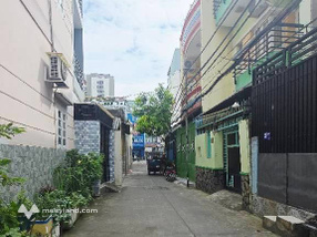 Nhà 3 tầng nở hậu, vừa ở vừa cho thuê, giá hơn 2 tỷ, gọi ngay kẻo lỡ