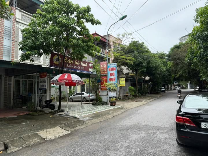 Bán đất nền trục chính phố Đồi Cam, phường Thanh Miếu, phù hợp kinh doanh