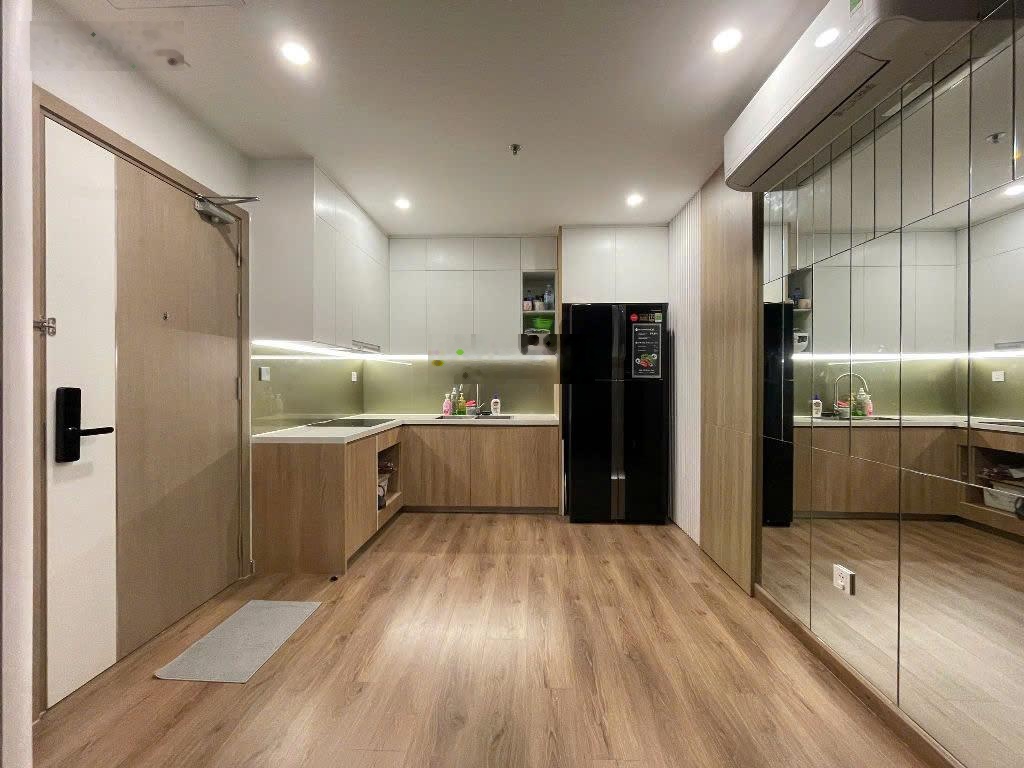 Chính chủ bán gấp CH Imperia Smart City, 63,8m2, 2N + 2VS, giá siêu hời, view đẹp