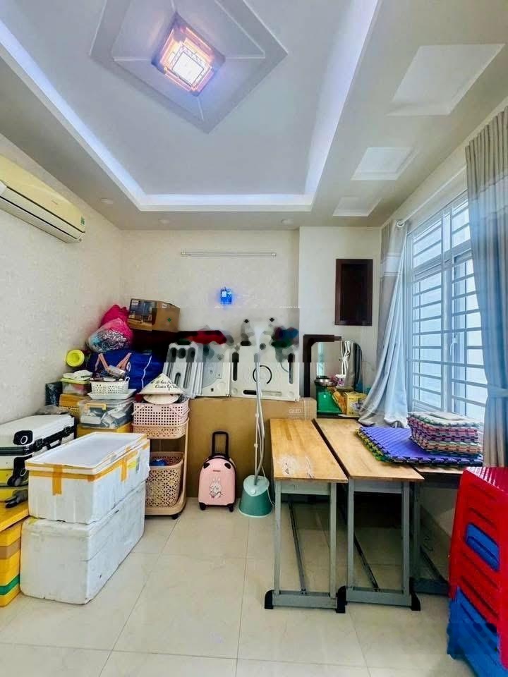 Tôi đi Nhật cần bán nhà Lê Quang Sung-P2-Q6, gần chợ Minh Phụng. 3tỷ550/87m2 đang cho thuê 22 triệu