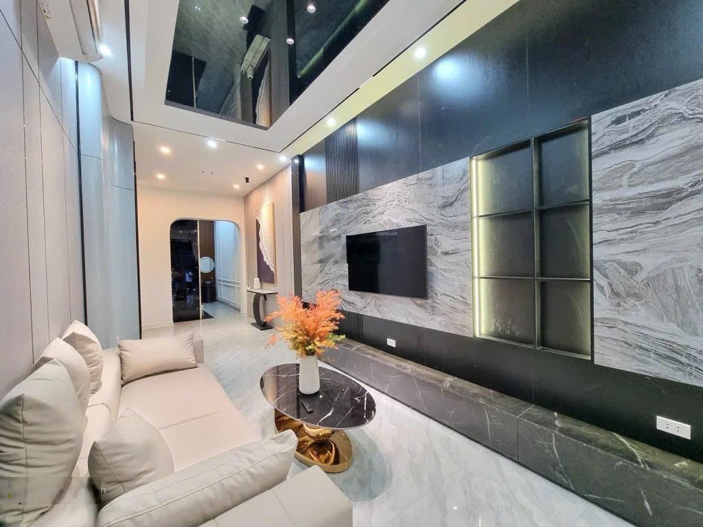 Bán nhà Văn Quán - ô tô - thang máy - mới kính koong - vài bước ra phố - 50m2 - quanh 15 tỷ