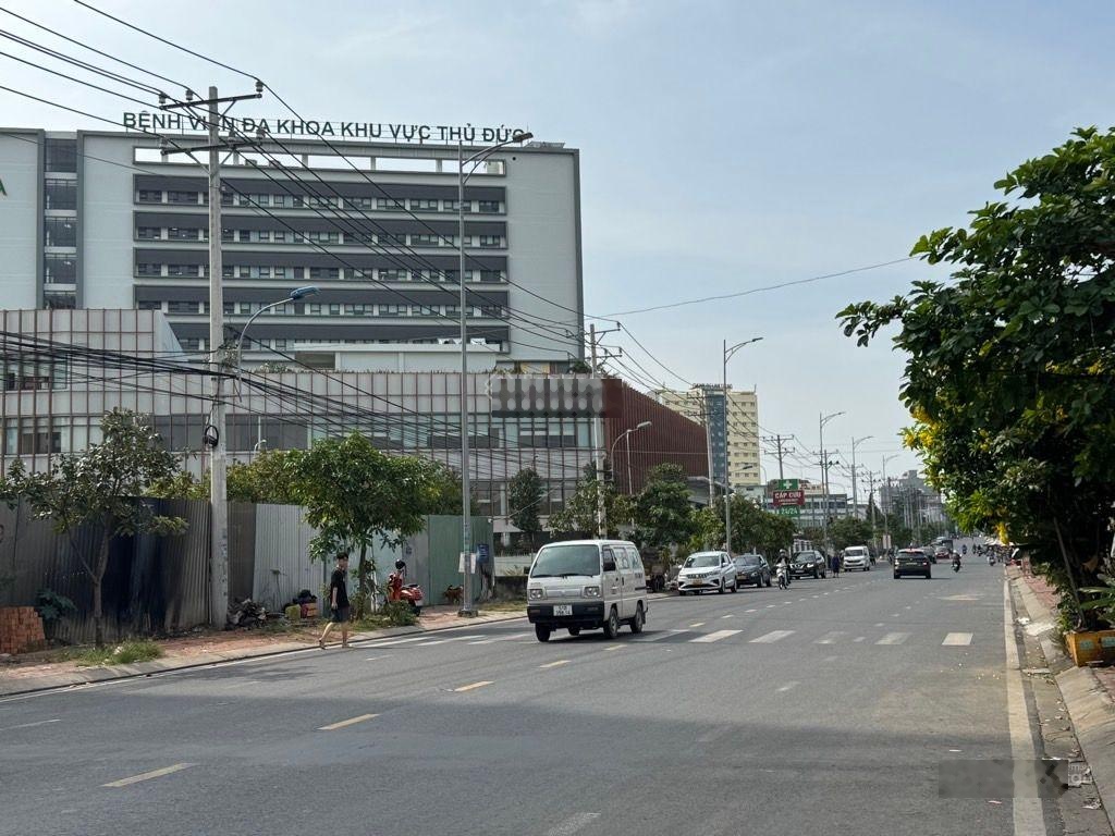 Đất linh trung _ khu phân lô đường 6m .60m2 _ lê văn chí.5,3 tỷ ( bớt lộc)