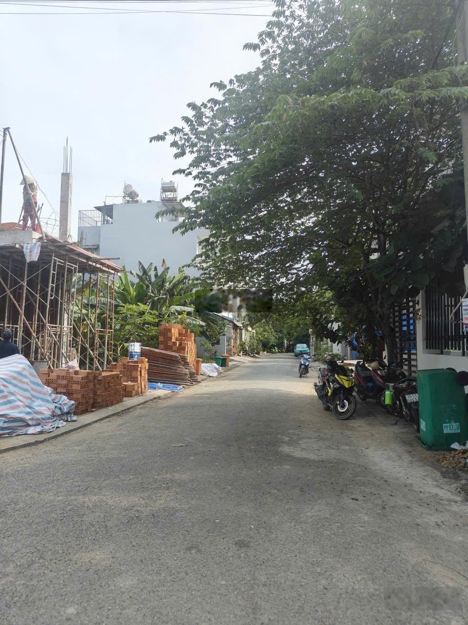 Bán nhà Hẻm 47 Trường Lưu, phường Long Trường, Quận 9 (TP Thủ Đức). DT 52m² + 5m², giá 4.95 tỷ