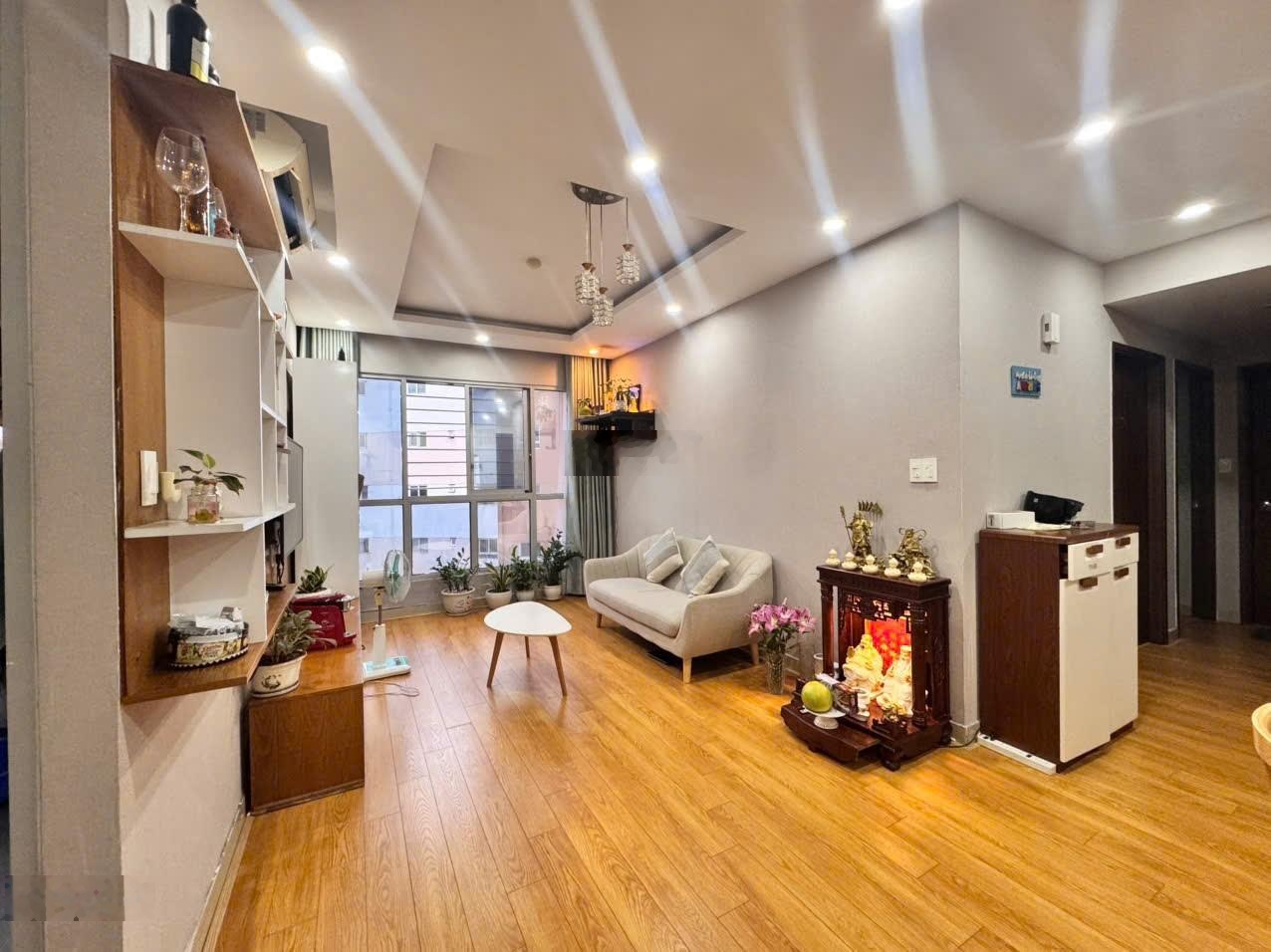 Bán Căn hộ Ruby - Celadon city. 80m2 3PN