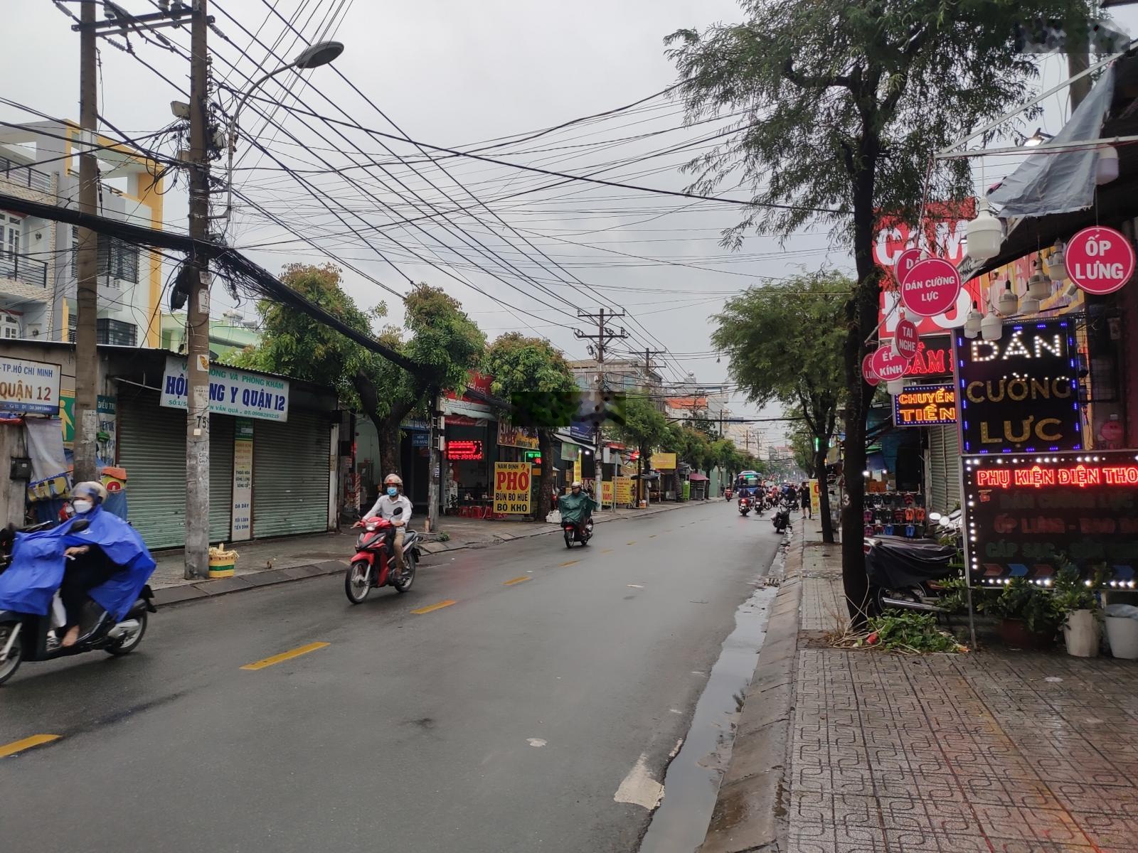 Bán nhà cấp 4 mặt tiền đường Nguyễn Văn Quá (4x40m), đang cho thuê 15tr/tháng, giá 11.45 tỷ