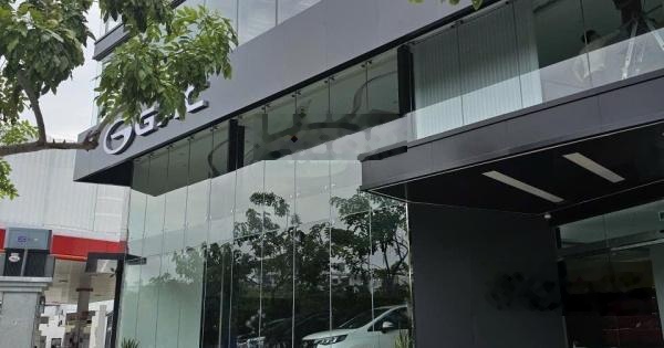 Bán nhà mặt phố Minh Khai, DT 250m2 x 2 tầng, mặt tiền 15m, 2 thoáng, giá 90 tỷ.