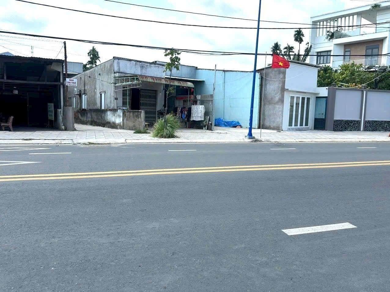 Nhà cấp bốn 5,7 tỷ mặt tiền Hoàng Quốc Việt, TP Cần Thơ