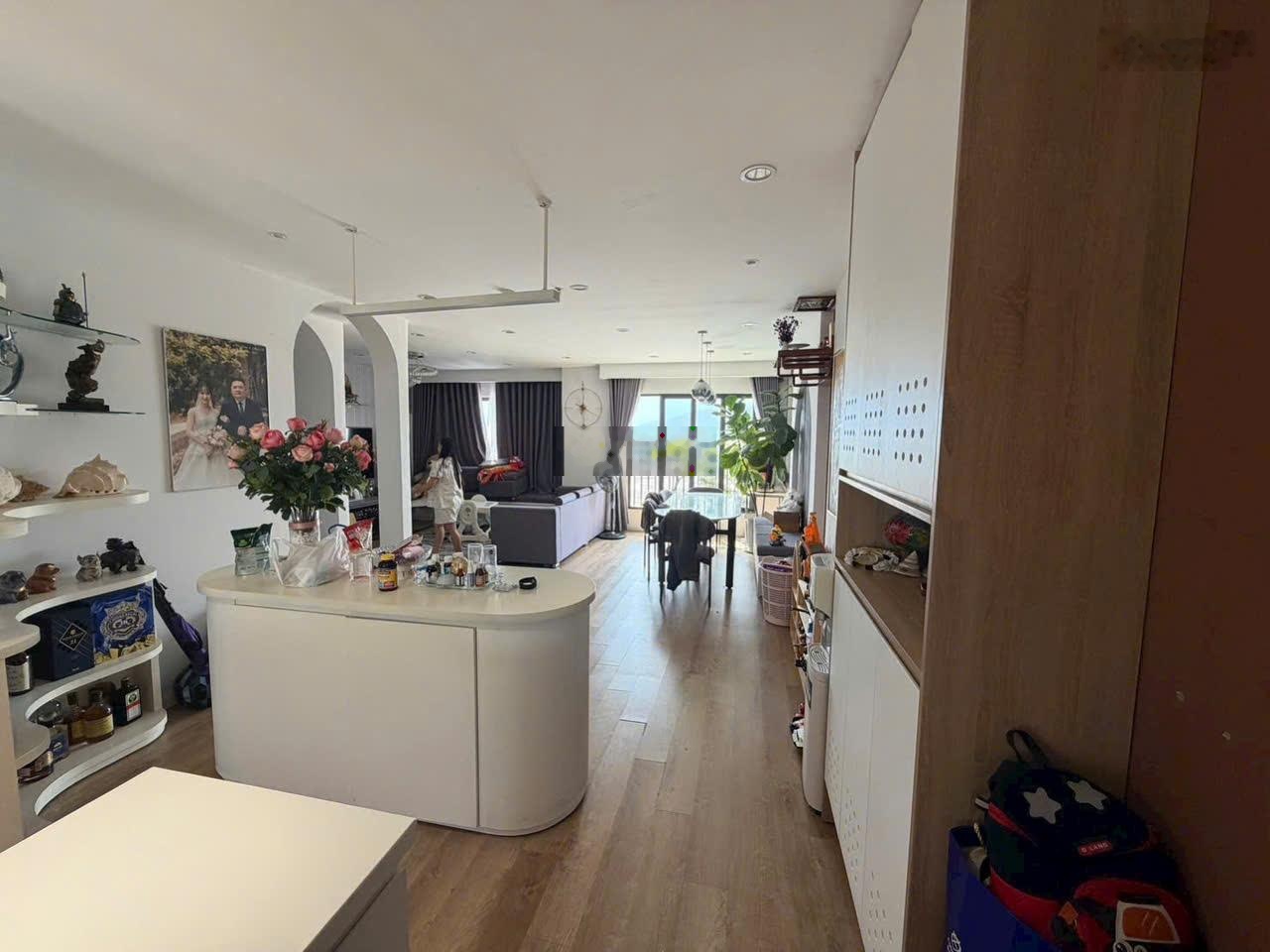 Bán căn thương mại chung cư xh1 đường 28. dt 94m2 giá tốt