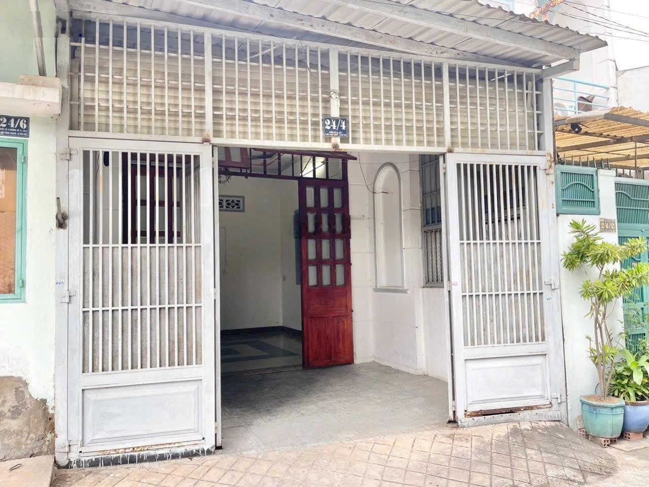 Chỉ 8 tỷ - kèo thơm - bán đất tặng nhà cấp 4 đang cho thuê