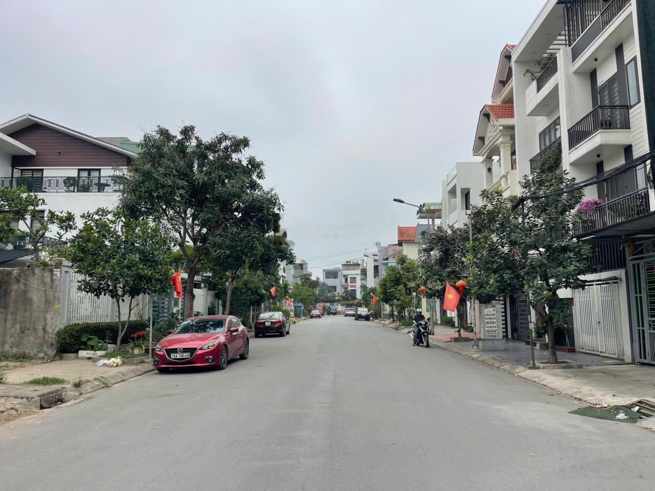 Bán đất mặt đường Nguyễn Đồn tuyến 2 Trung Lực - Diện tích: 96.27m2 ngang 5.15m. Giá: 70 tr/m2