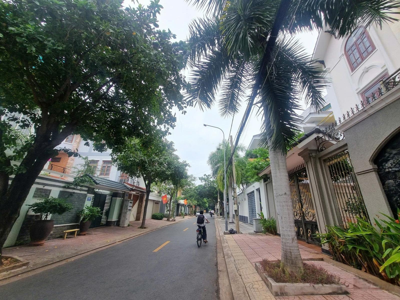 Bán Biệt thự mới đẹp khu Đại An Vũng Tàu- Mặt tiền Trần Cao Vân - S=185m2=9,5x19,5m =3 tầng - 20 tỷ