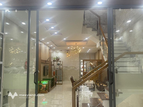 Cho thuê nhà mới 3 tầng full nội thất đường Thái Văn Lung, phường Hòa Xuân, TP Đà Nẵng