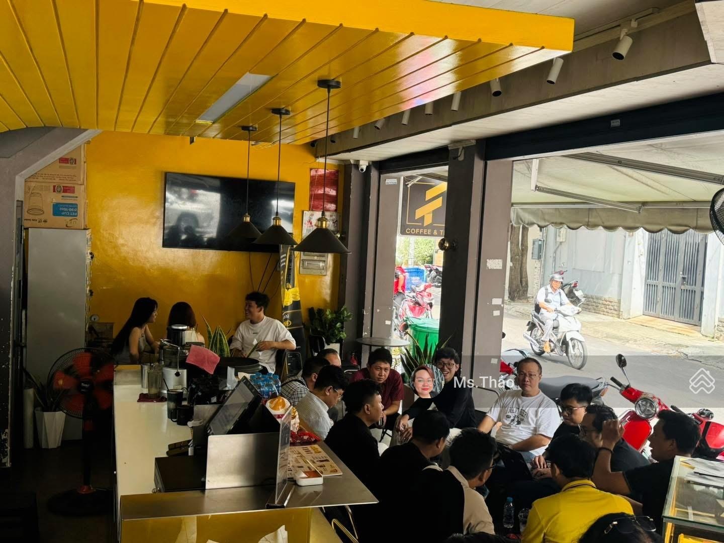 Chỉ 8xtr! Cho Thuê Góc 2MT 15 Hoa Phượng- Cù Lao, Quận Phú Nhuận. 15x5m 4 tầng