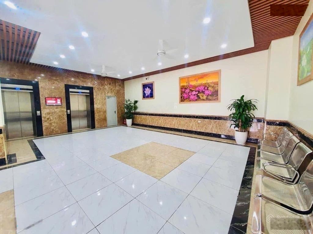 Bán căn hộ tòa B6A Nam Trung Yên, Cầu Giấy, 60m2, 4.85 tỷ, 2 ngủ, 2 vs, sổ đỏ cc, full nội thất.