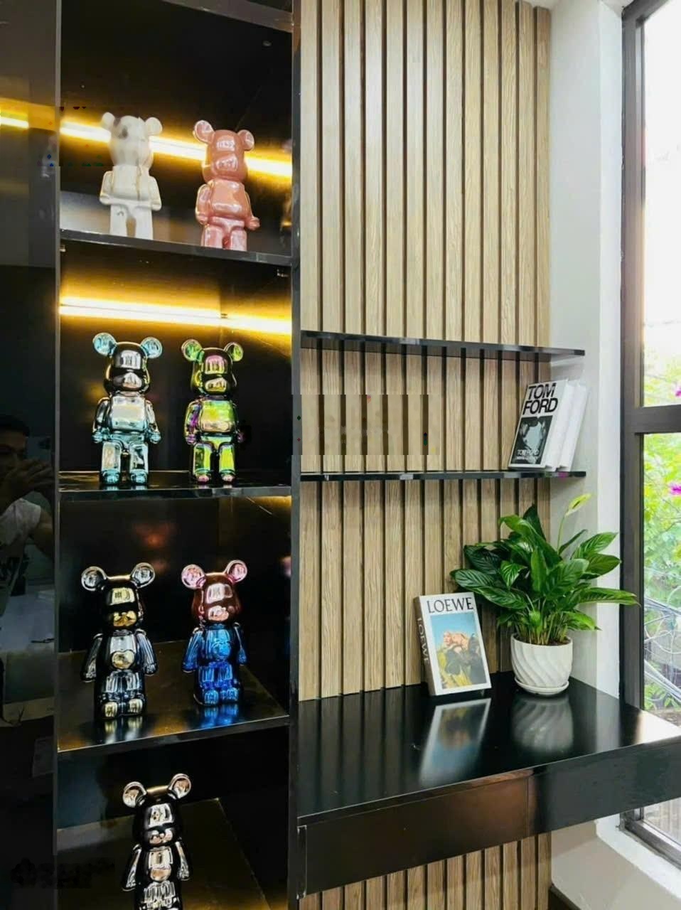 Bán nhà phố xuân thuỷ_40m2x 5t_mặt tiền xịn_dân xây_cực gần phố_ngõ thông_ba gác đỗ cửa_sổ vuông