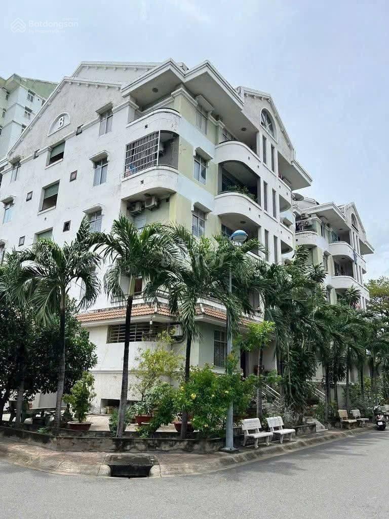 Bán căn chung cư Nhất Lan A & B đường Số 57, 73m2, căn góc, 02 PN, 02 WC, 02 ban công. 2T5