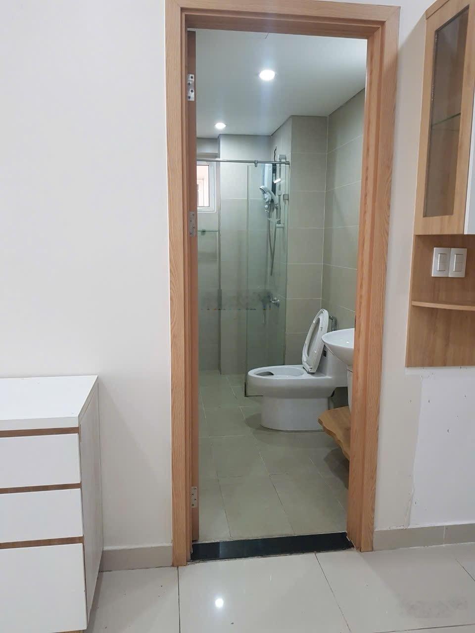 Cho thuê chung cư Cityland giá chỉ 14tr lầu 5 full nội thất