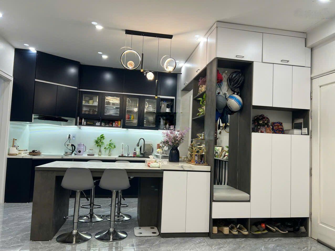 Hiếm! bán nhanh căn licogi 13 , 90m2, 2 ngủ 2 vs. đủ đồ. sổ vĩnh viễn. 7,3 tỷ. 0907833787