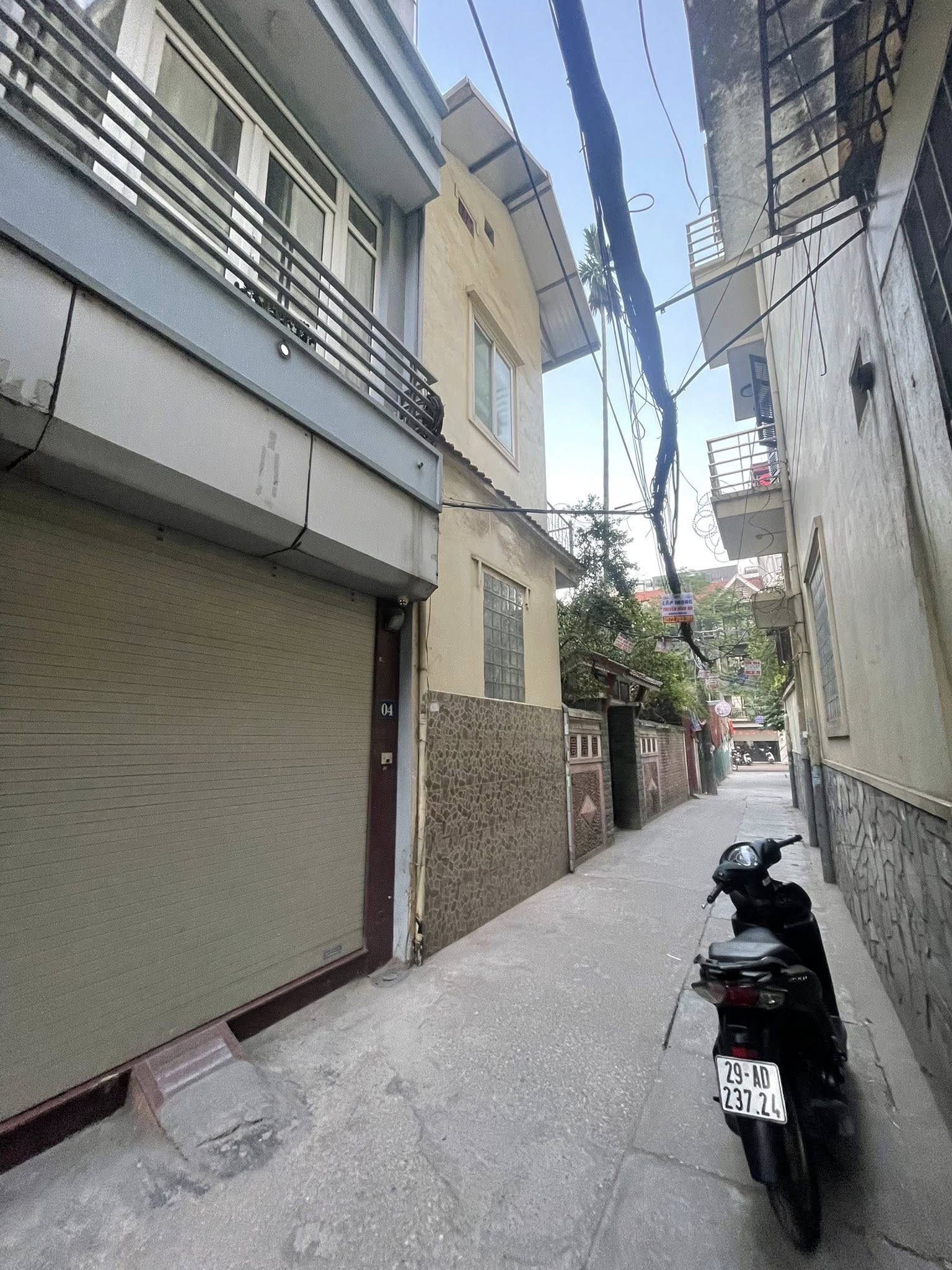 Bán nhà mặt phố Đội Cấn, 40m2, 5 tầng, dân xây, ngõ thông kinh doanh, 3 phòng ngủ, ô tô đỗ gần, giá nhỉnh 9 tỷ