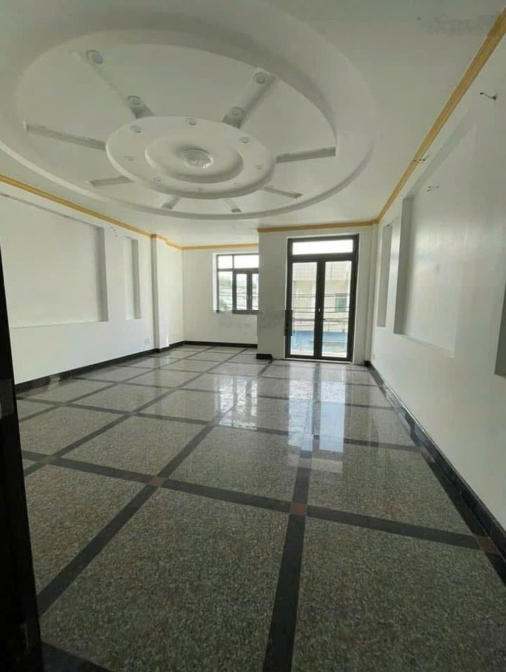 Cho thuê nhà mặt phố Nam Đồng 40 m2, mặt tiền 3,7m; giá 35 triệu; LH Phú Trần 0978314686