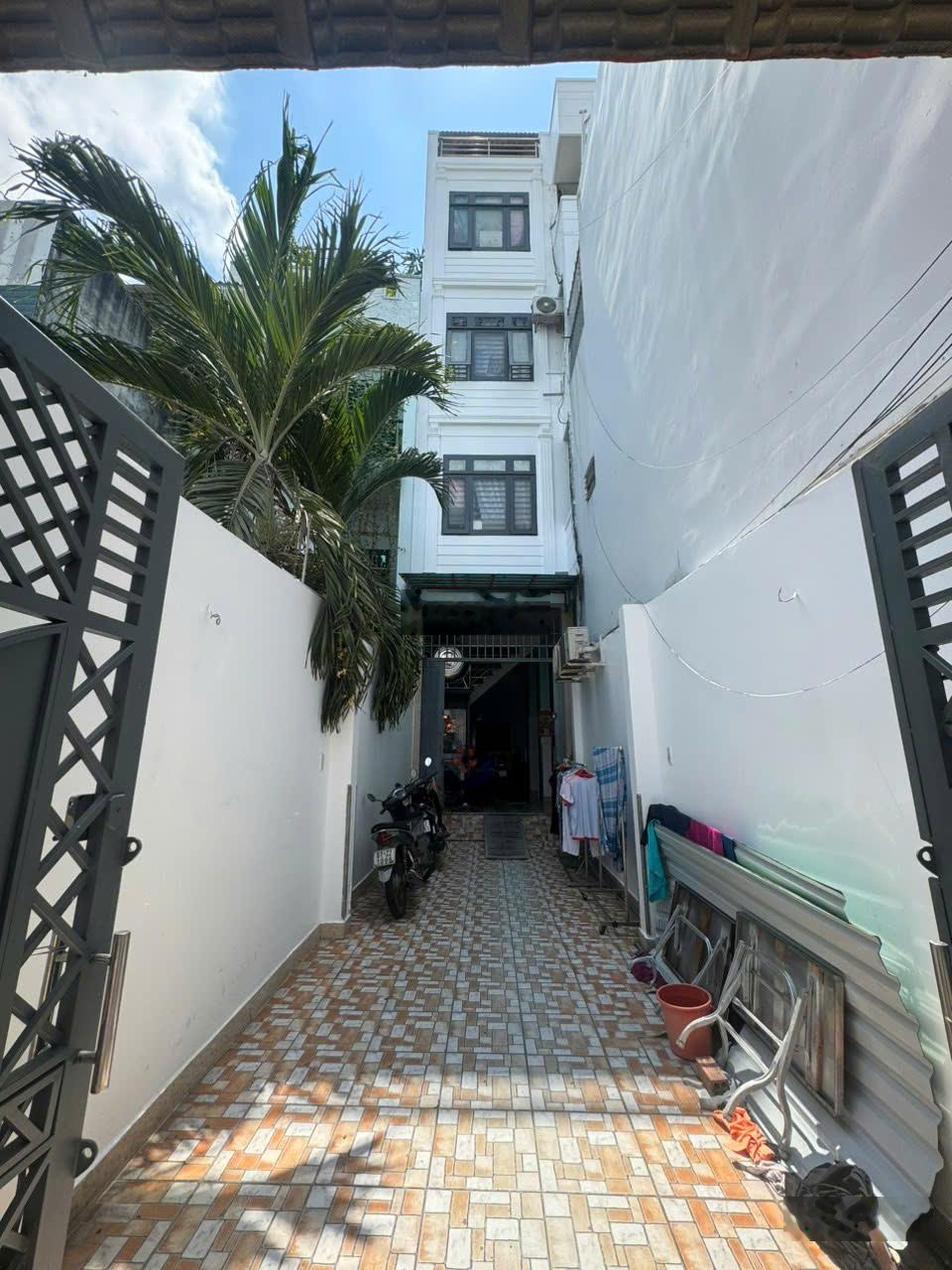 Cho thuê phòng trọ 551/29 Phạm Văn Chí, P7, Q6 thông ra đại lộ Võ Văn Kiệt - phòng 18m2 - giá 2.8tr