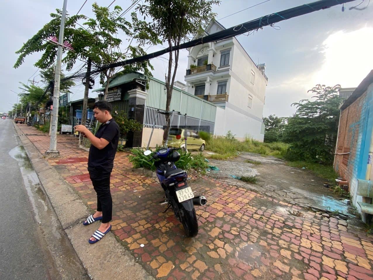 Cần bán mặt tiền Huỳnh Văn Luỹ 9mx29m, 2 mặt tiền giá 14 tỷ. LH 0971957679 có thổ cư