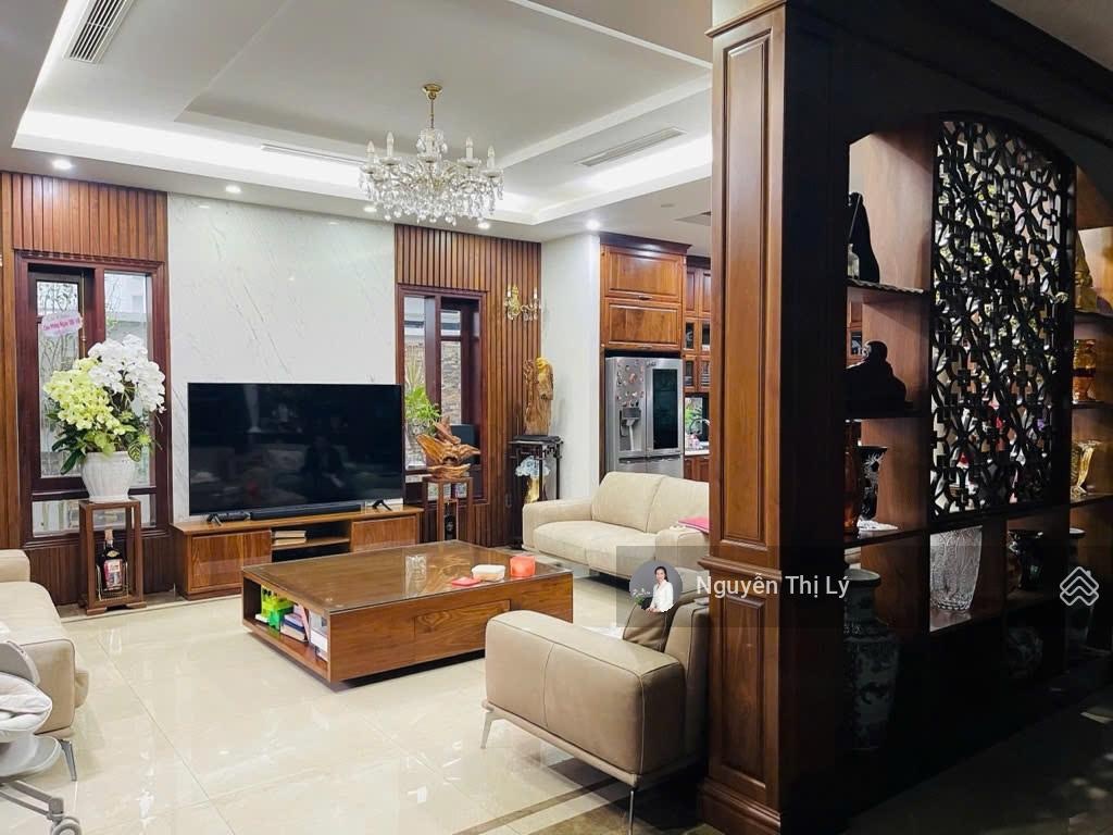 Bán biệt thự vip phạm văn đồng 285m oto thang máy nhập khẩu sân vườn đẳng cấp (itll10020)